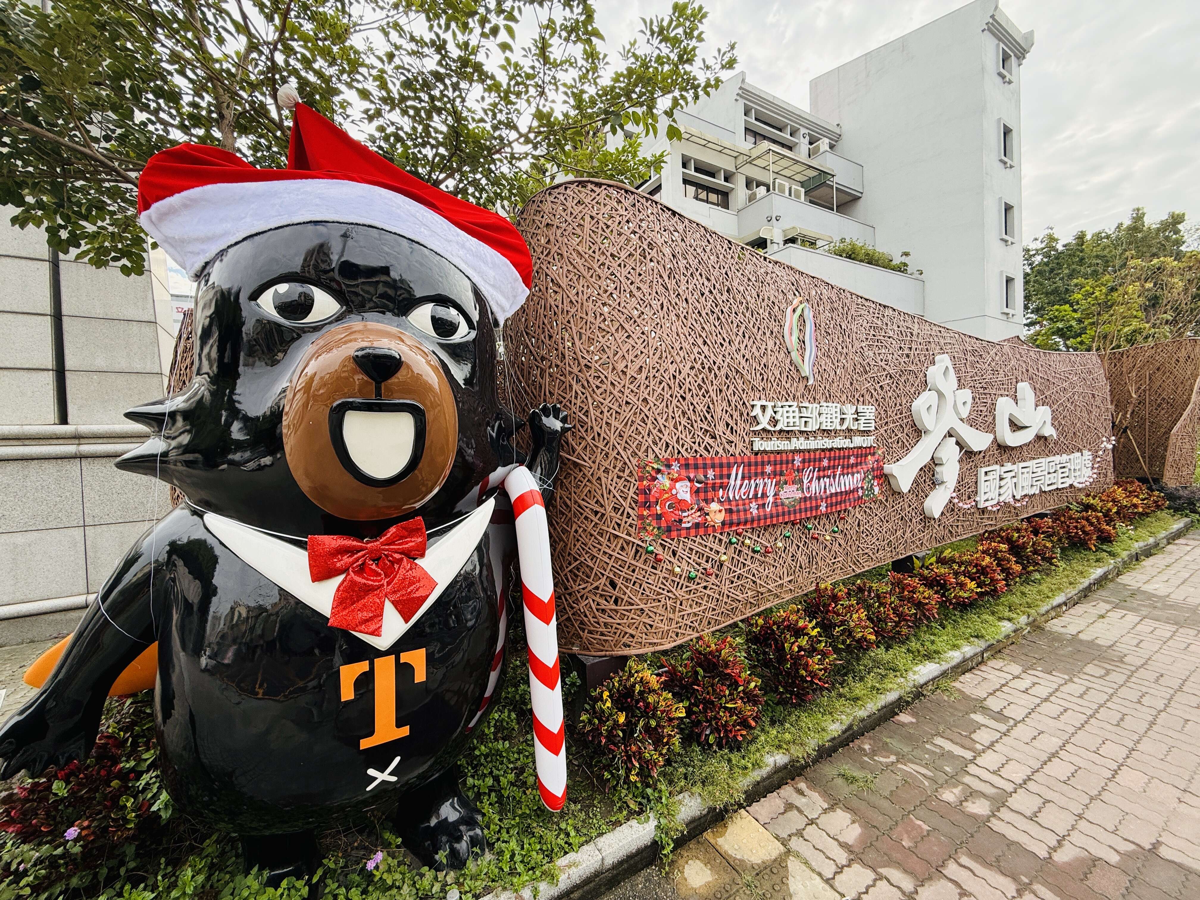 喔熊聖誕裝照片