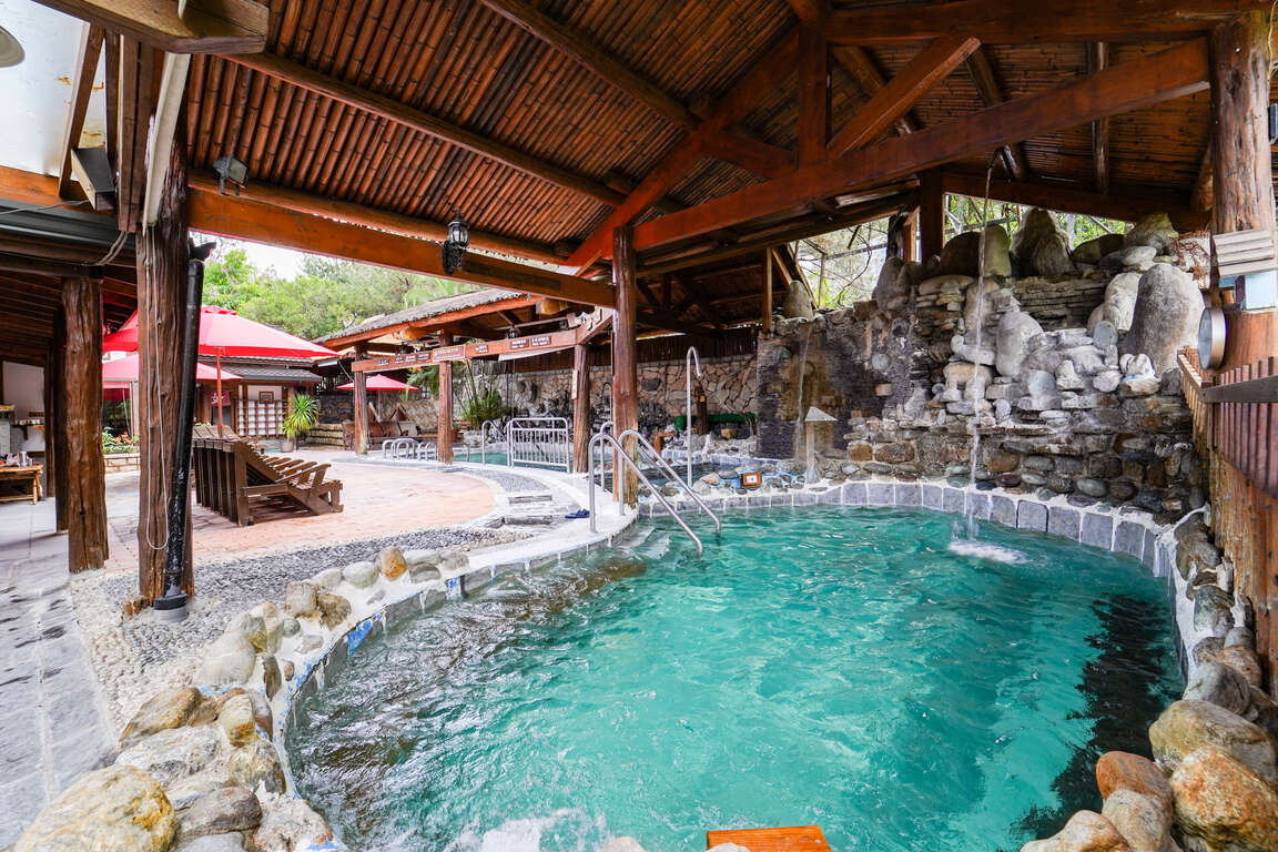 4.走進六龜山林泡好湯，享受南臺灣悠閒療癒時光