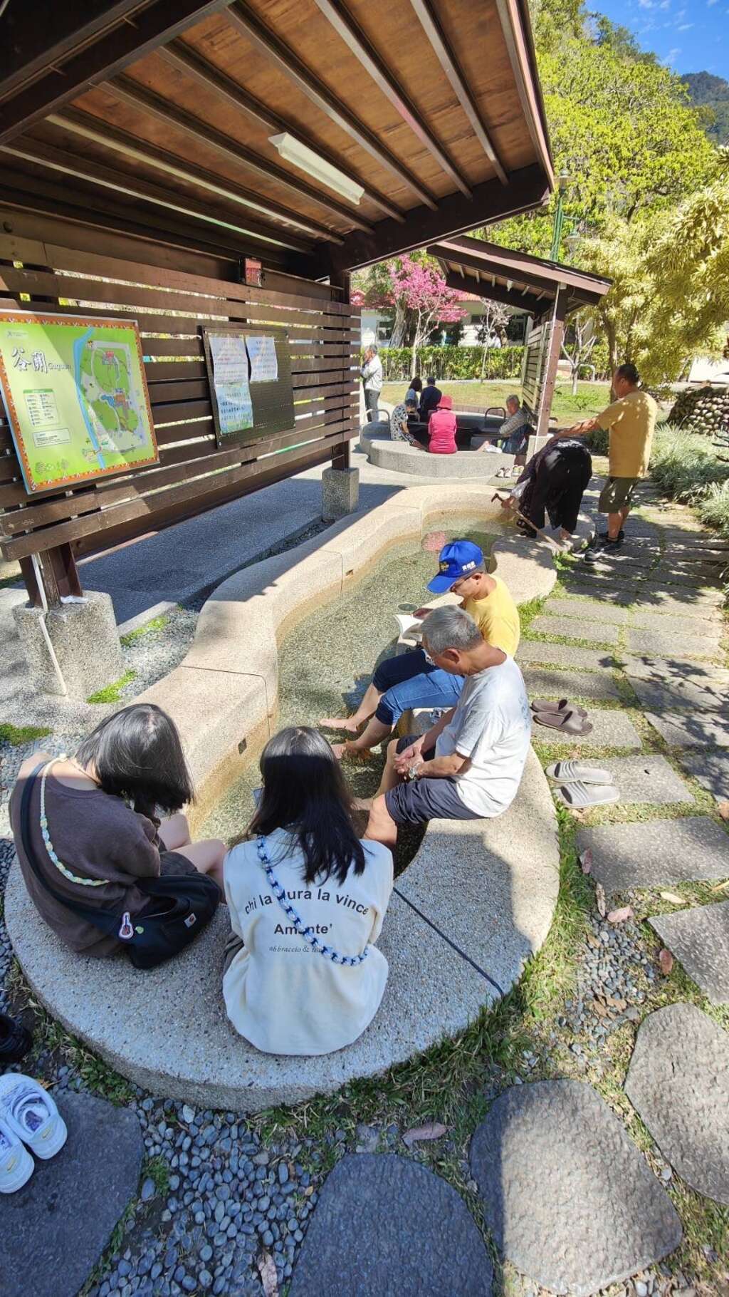谷關泡腳池休憩區