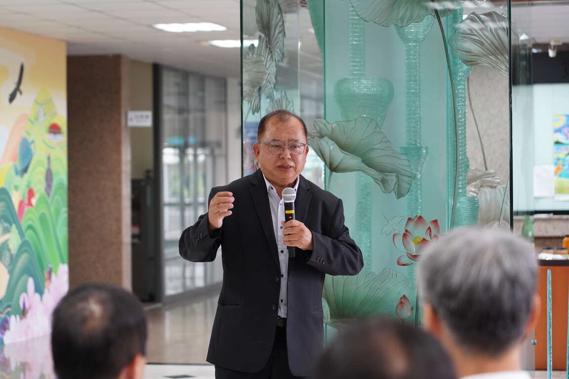 玻璃裝置藝術發言人