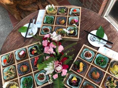 花卉餐桌